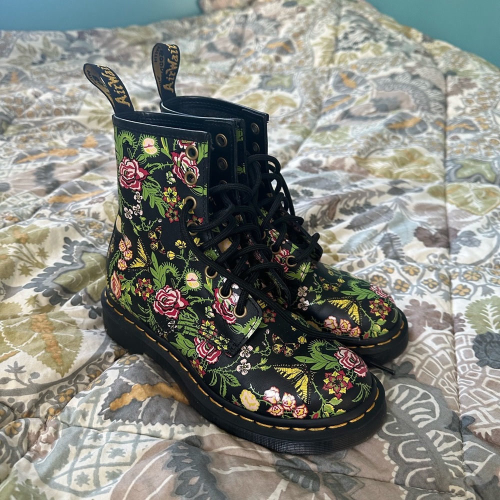 Dr martens butterfly floral boots